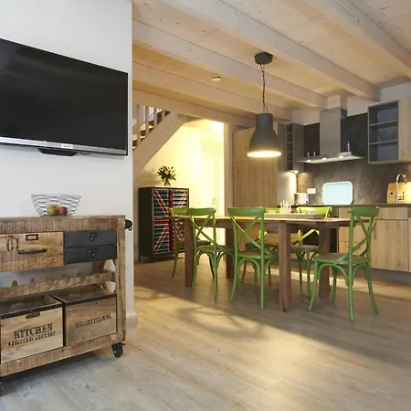 Apartamento Fuer 8 Personen Mit Balkon In Uckeritz