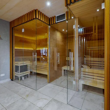 Fuer 8 Personen Mit Balkon In *